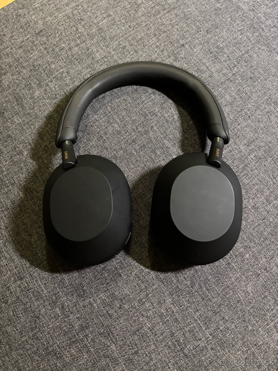Sony WH-1000XM5 – čierne, top stav