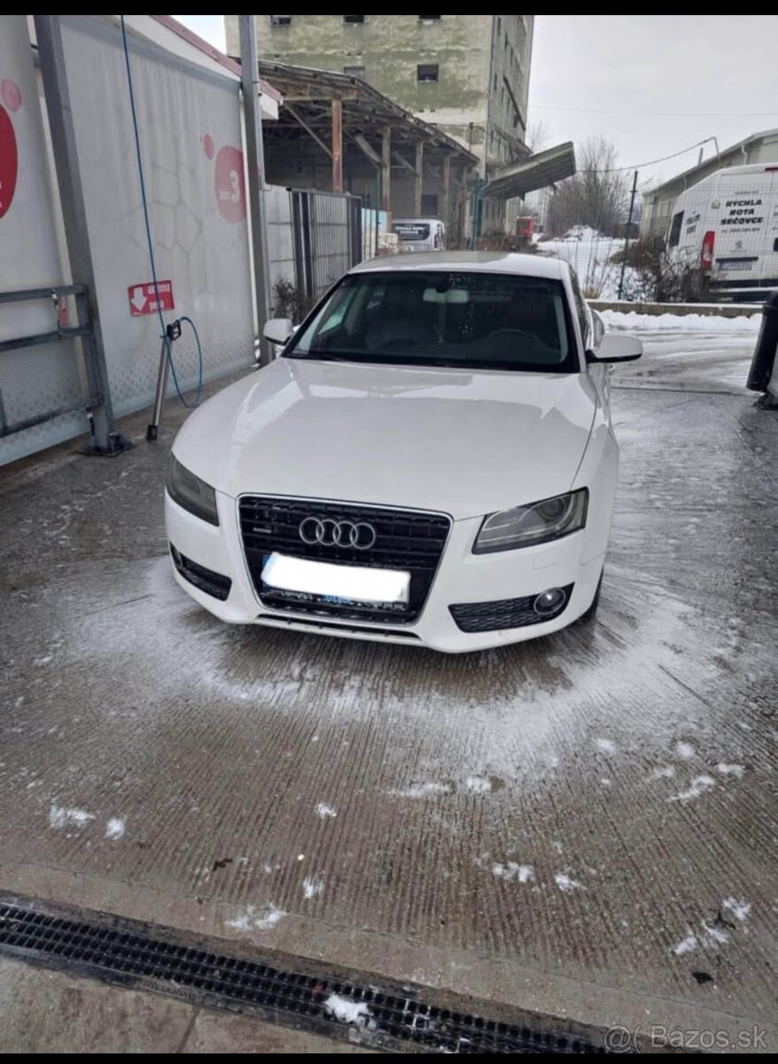 Predam audi a5 Sportback 3 .TDI r.v 2010