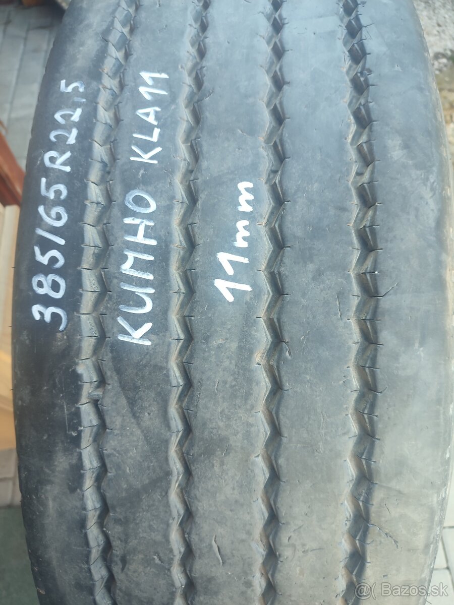 385/65R22,5 KUMHO KLA11