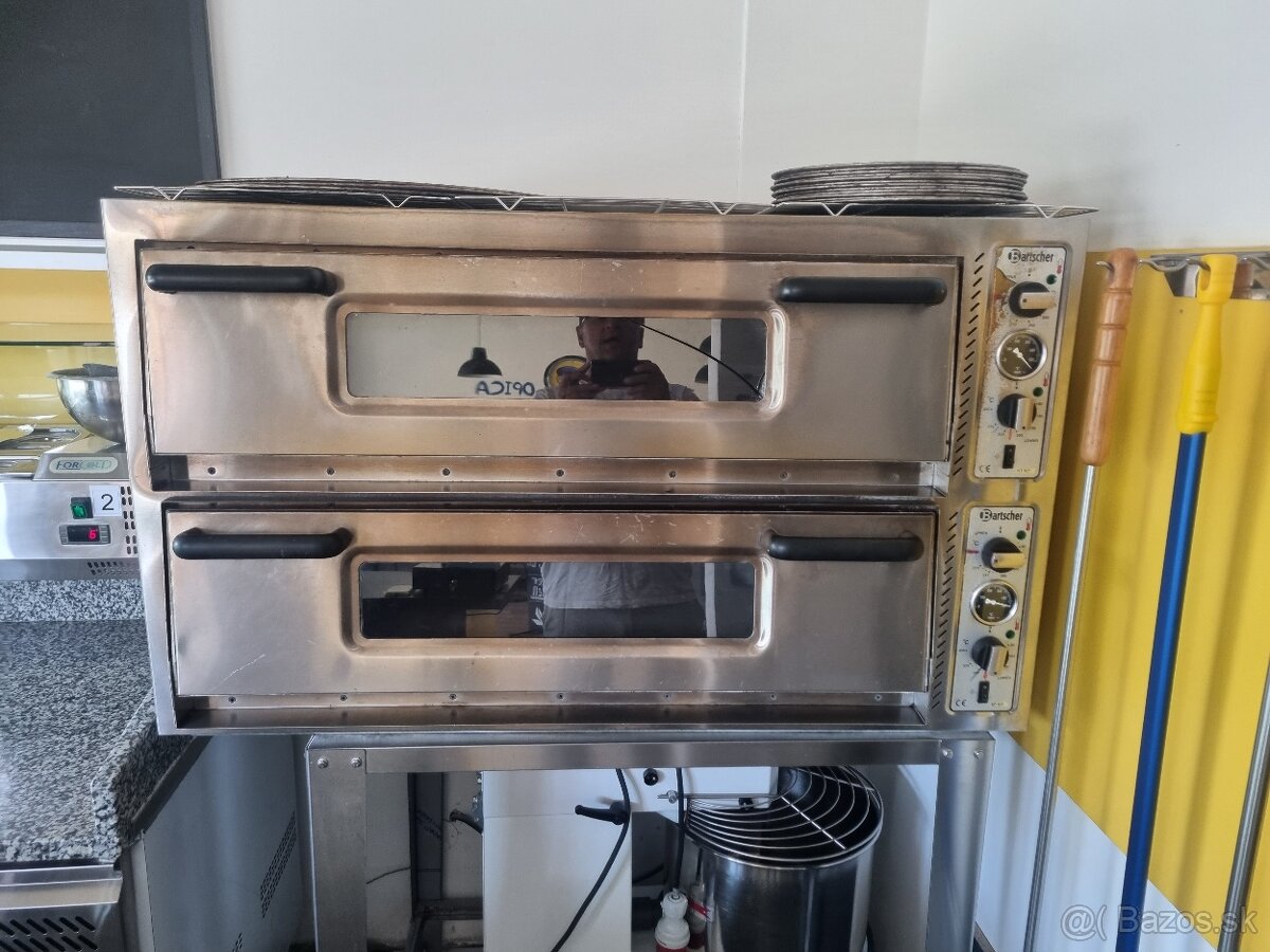 Predám kvalitnú pizza pec 8 x pizza 33 cm