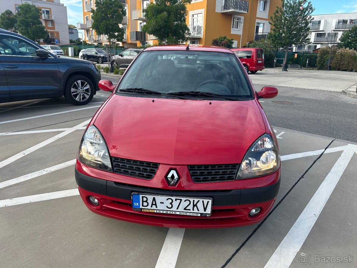 Renault Thalia 1.4 (55 kW, 2004)