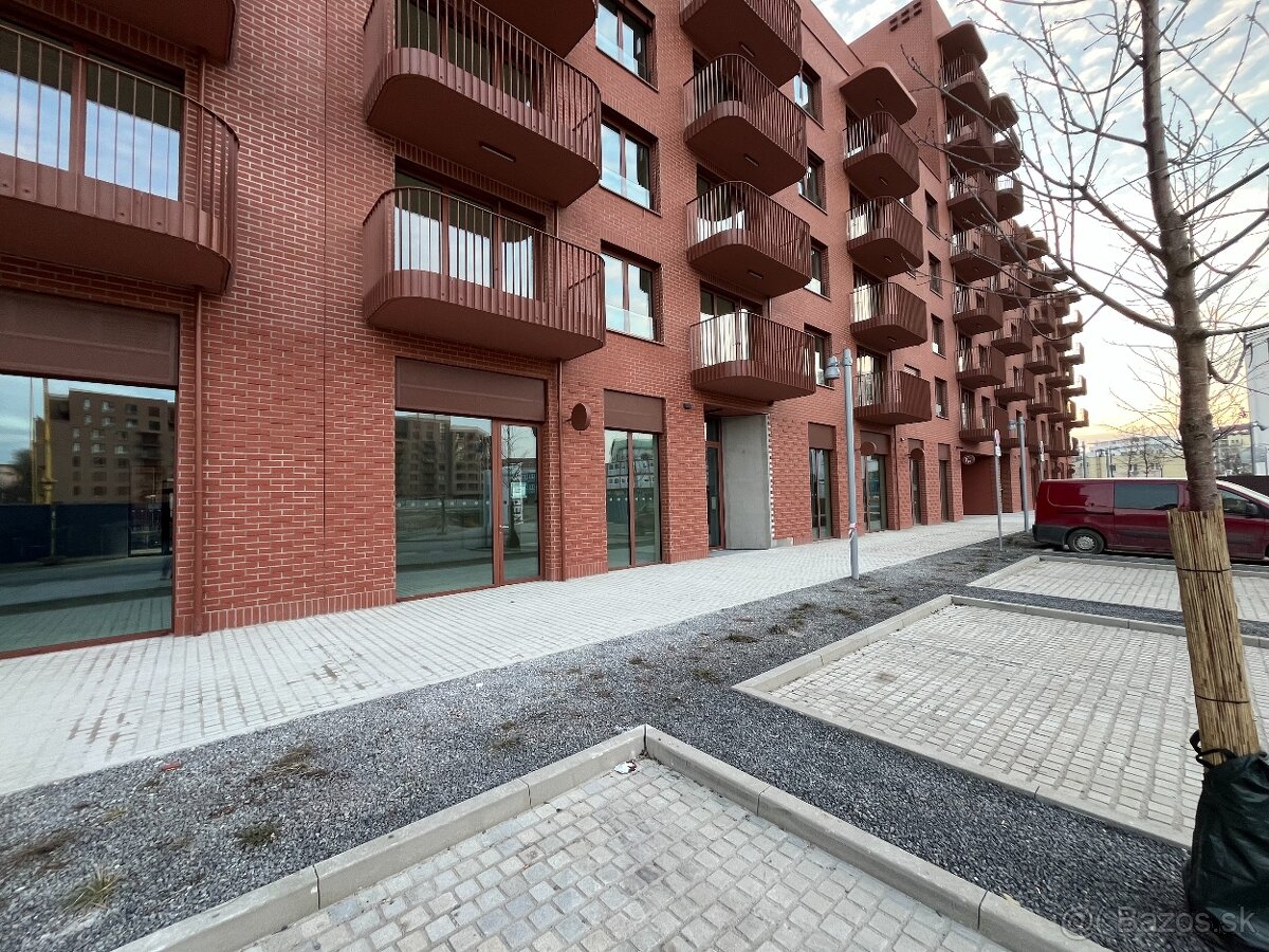 Vonkajšie parkovacie miesto v Zwirn 3