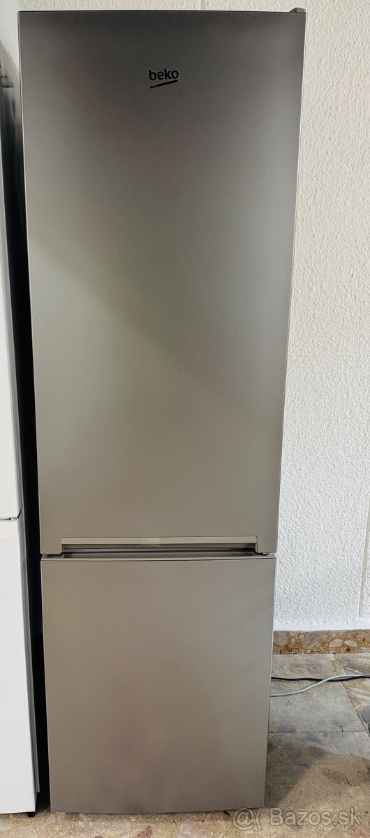 Chladnicka s mraznickou beko - cista z prevadzky