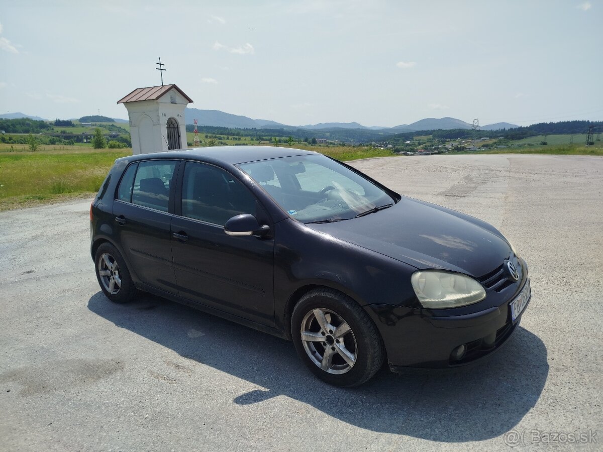Volkswagen golf V