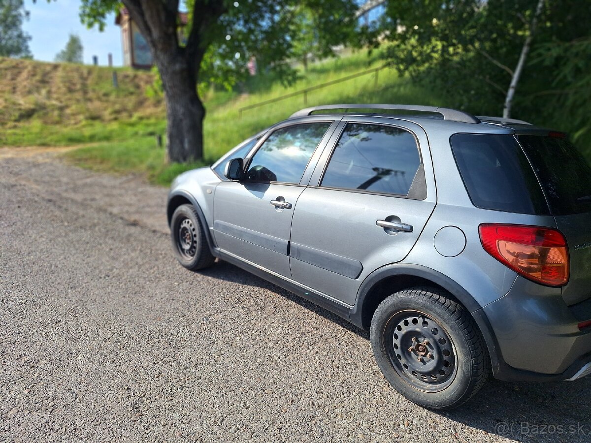 Suzuki sx4 4x4 1.6 benzín, 79kw