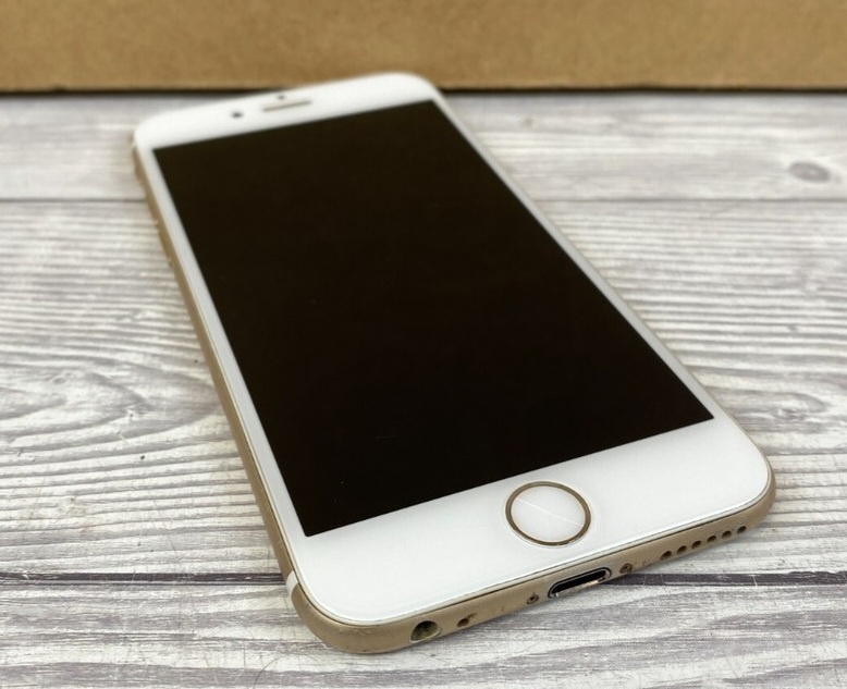 Predam iPhone 6 Gold 64GB, pekny stav, neobity.