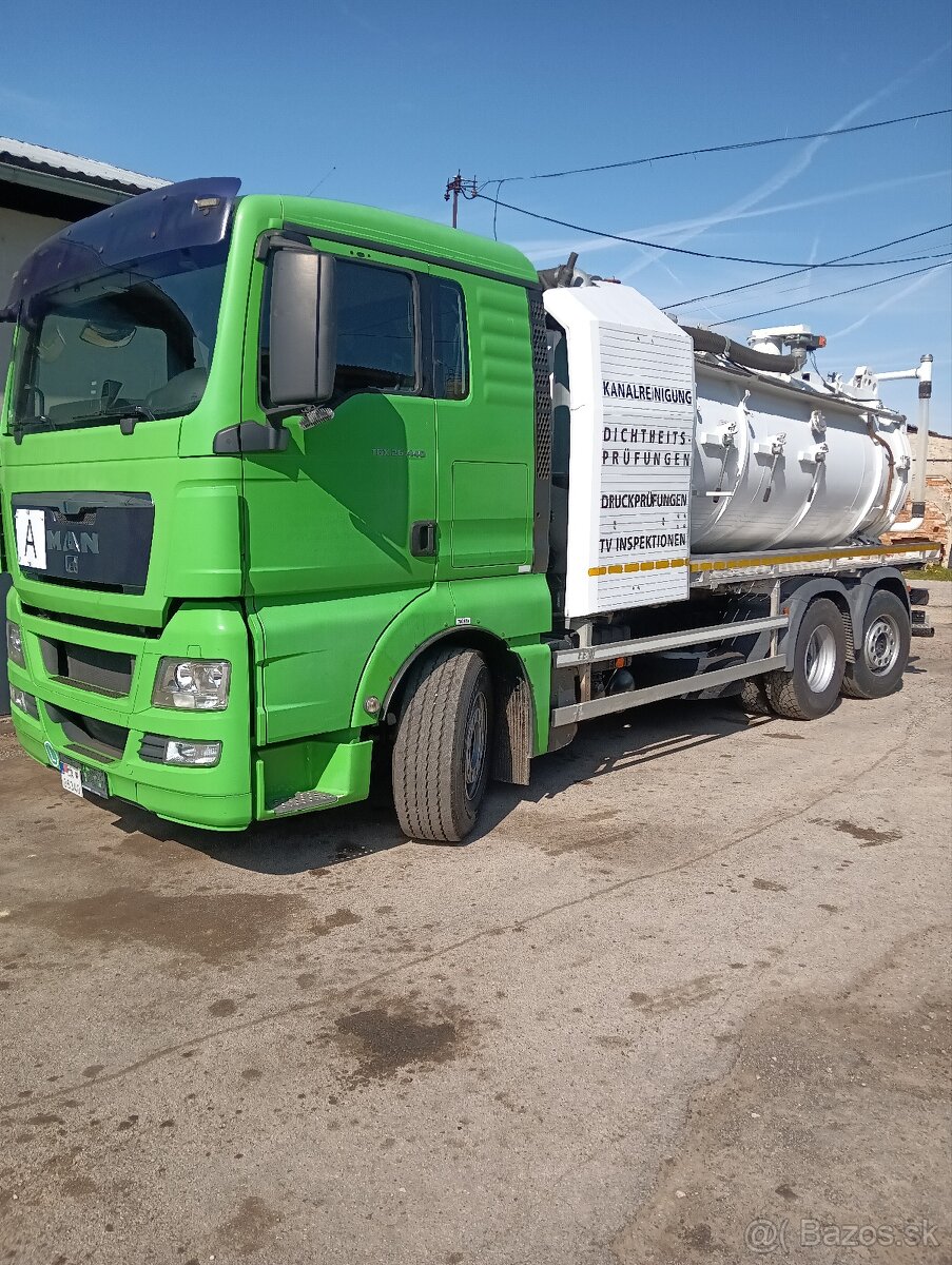 MAN TGX 26.440 cisterna fekal