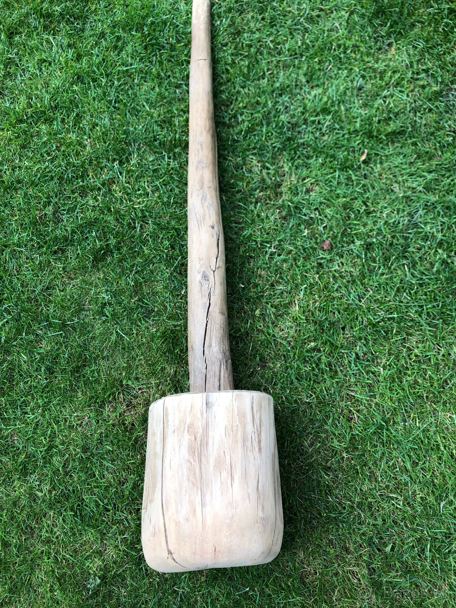 retro veľké drevené pučidlo