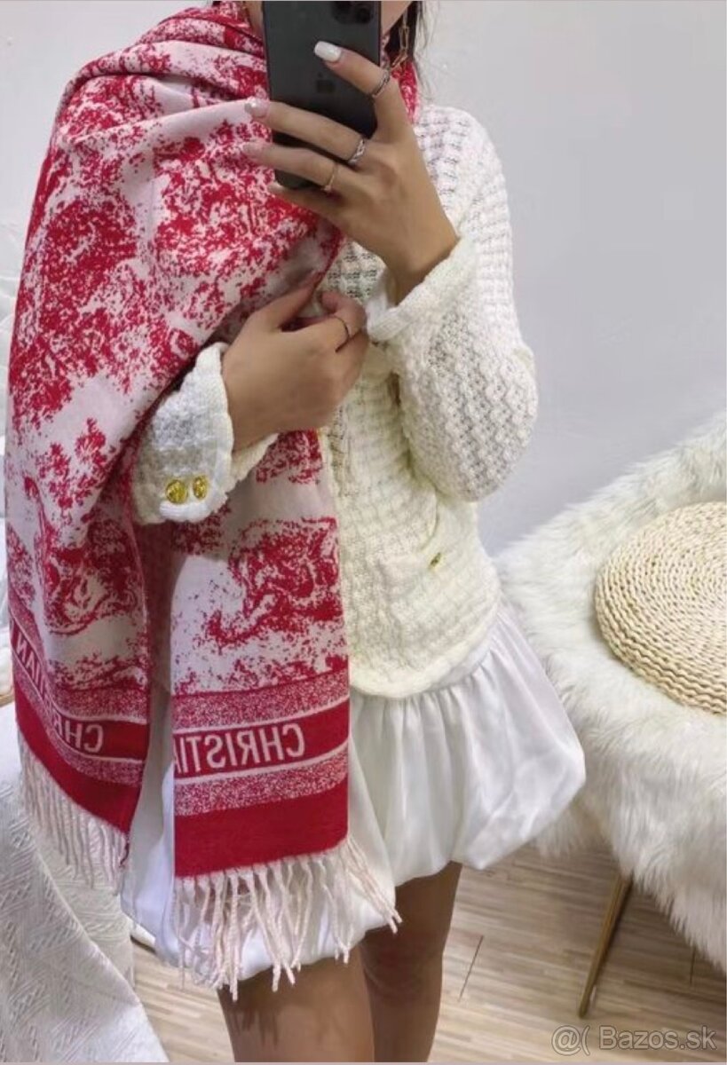 Christian Dior šál