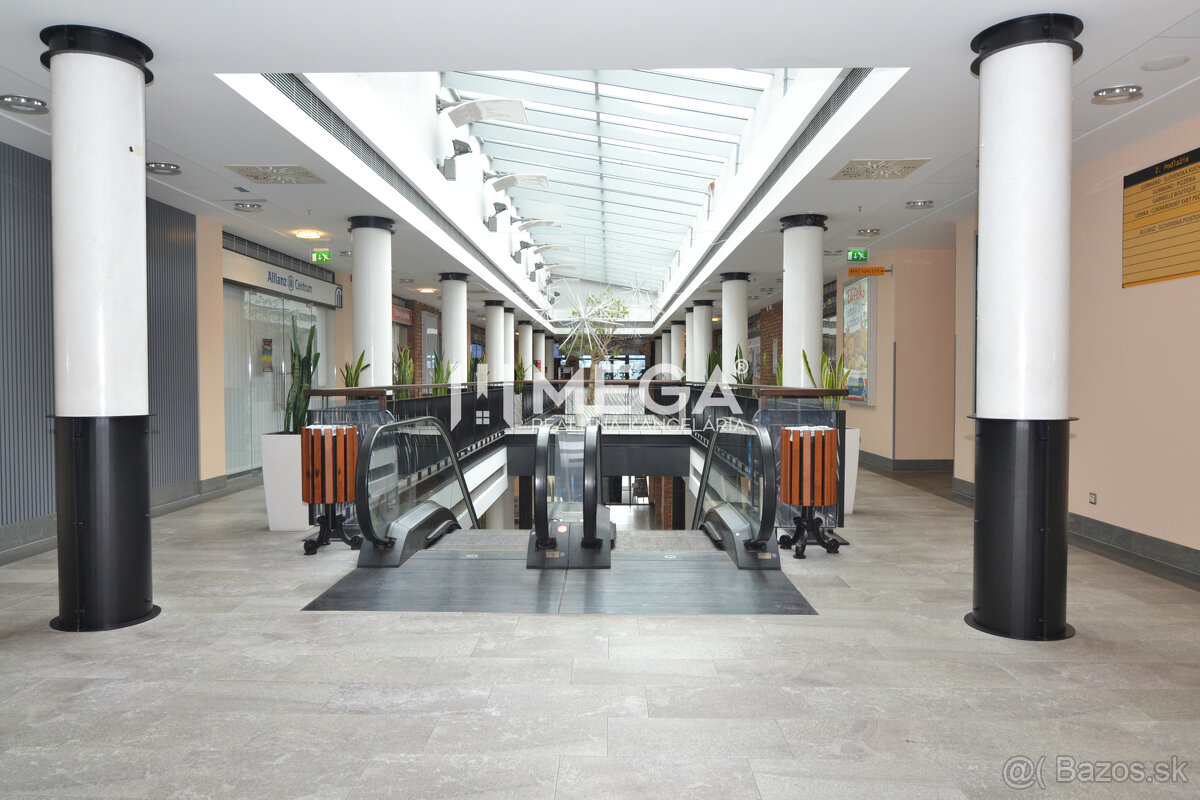 NA PRENÁJOM OBCHODNÝ PRIESTOR 45,2 m2 NA PRÍZEMÍ OC AVENUE