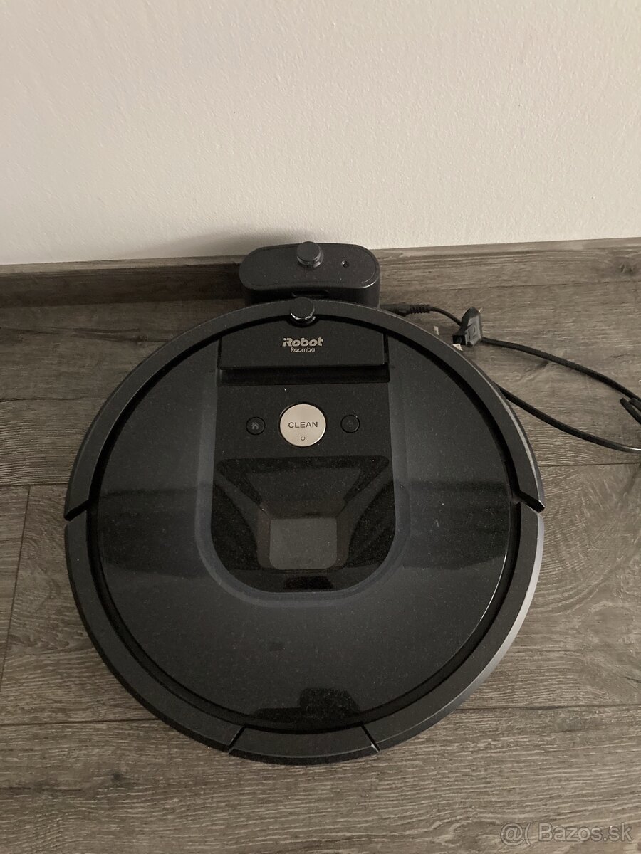 Vysavač ROBOT ROOMBA použity asi cca 10 x cena 350 eur - - [