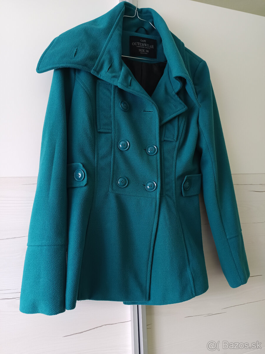 Krátky tyrkysový kabát