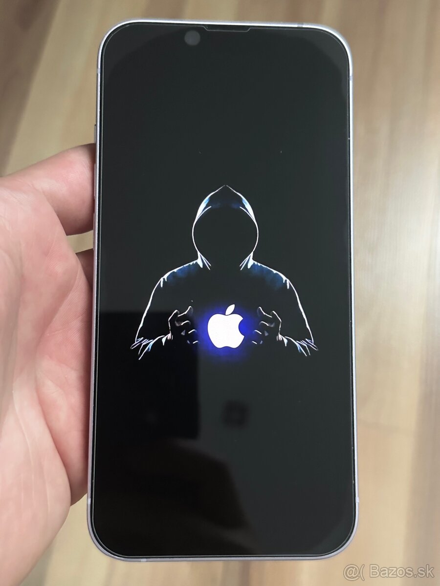 Iphone 14 fialový