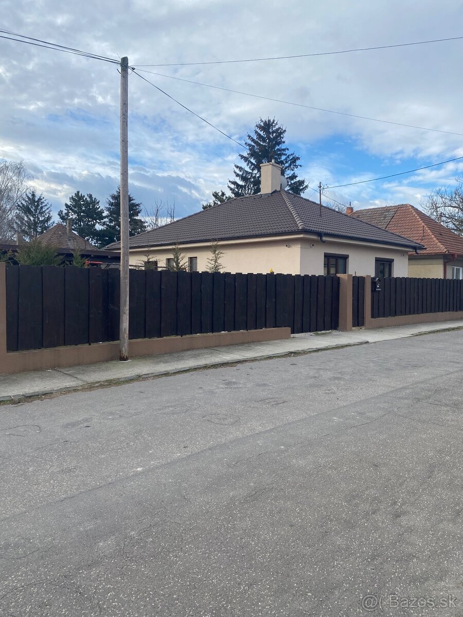 DOM 3IZBOVY DUNAJSKA LUŽNA