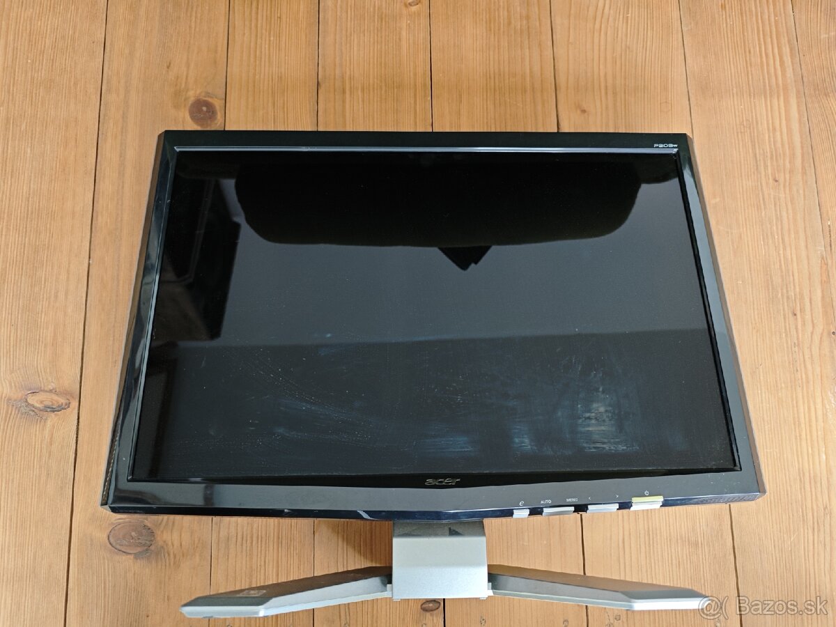 Predam monitor Acer P203W