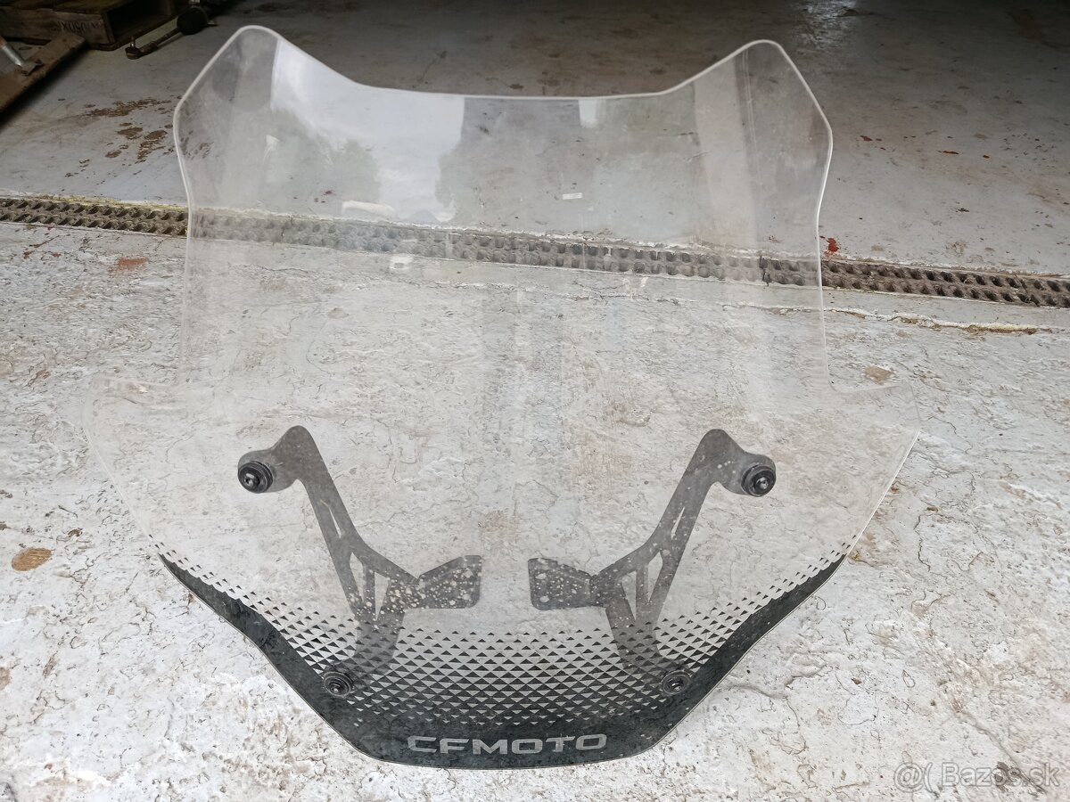 CF Moto plexy štít deflektor
