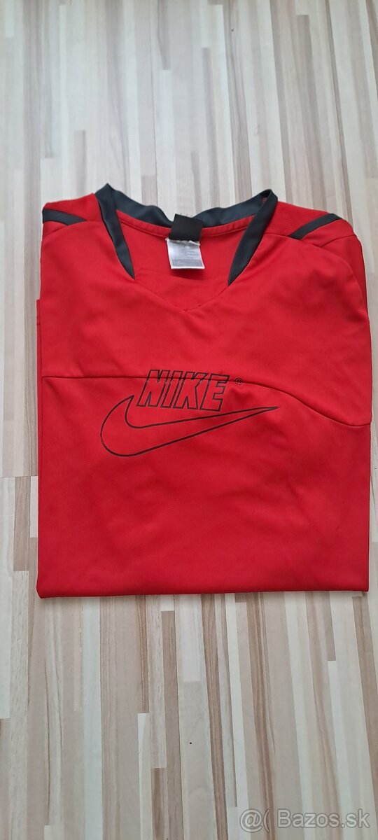Tričko Nike v.S