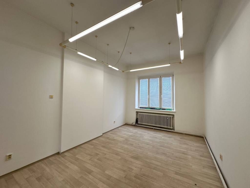 Kancelársky priestor v centre Trnavy 