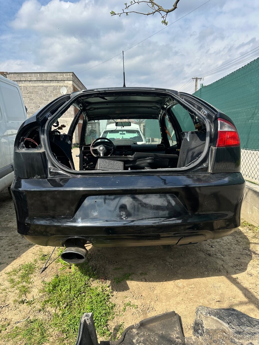 Cupra R leon 1m naraznik