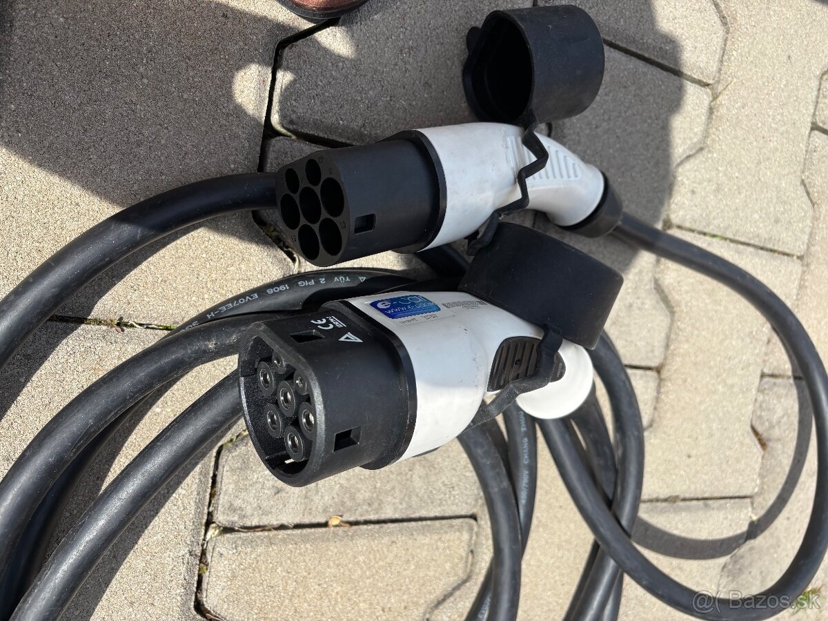 Nabíjací kábel pre elektromobil