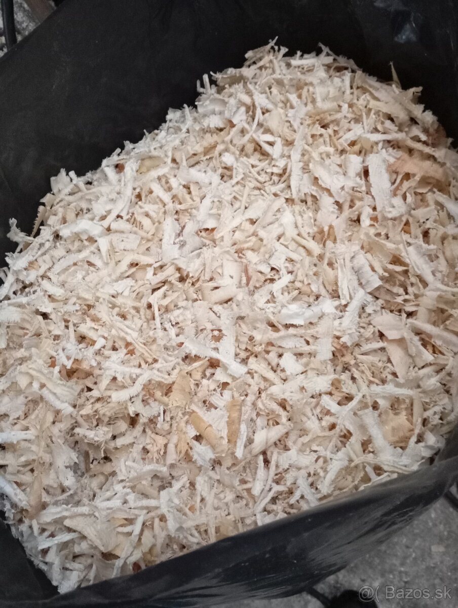 Predám hobliny 120 litrove vrece 7 eur
