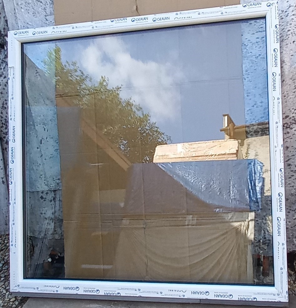 Predam fixne okna 155x150 dvojsklo, 144x140 trojsklo,140x173