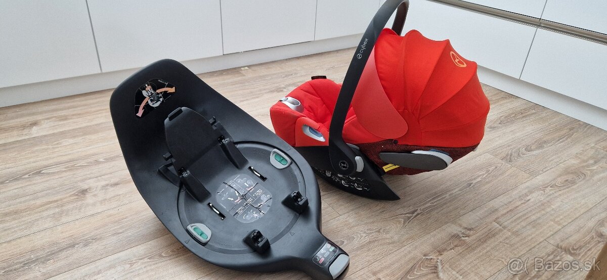 Autosedačka Cybex Cloud Z i-Size + otočná báza