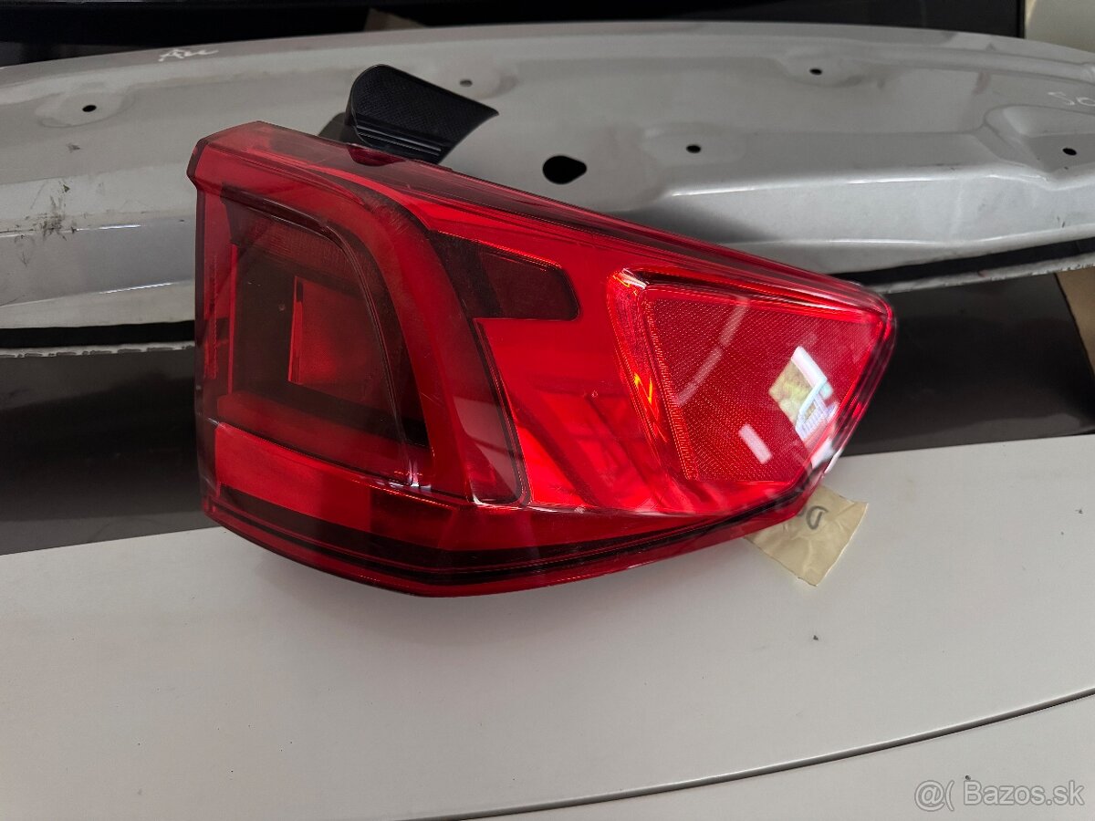 Seat tarraco pravé zadné svetlo