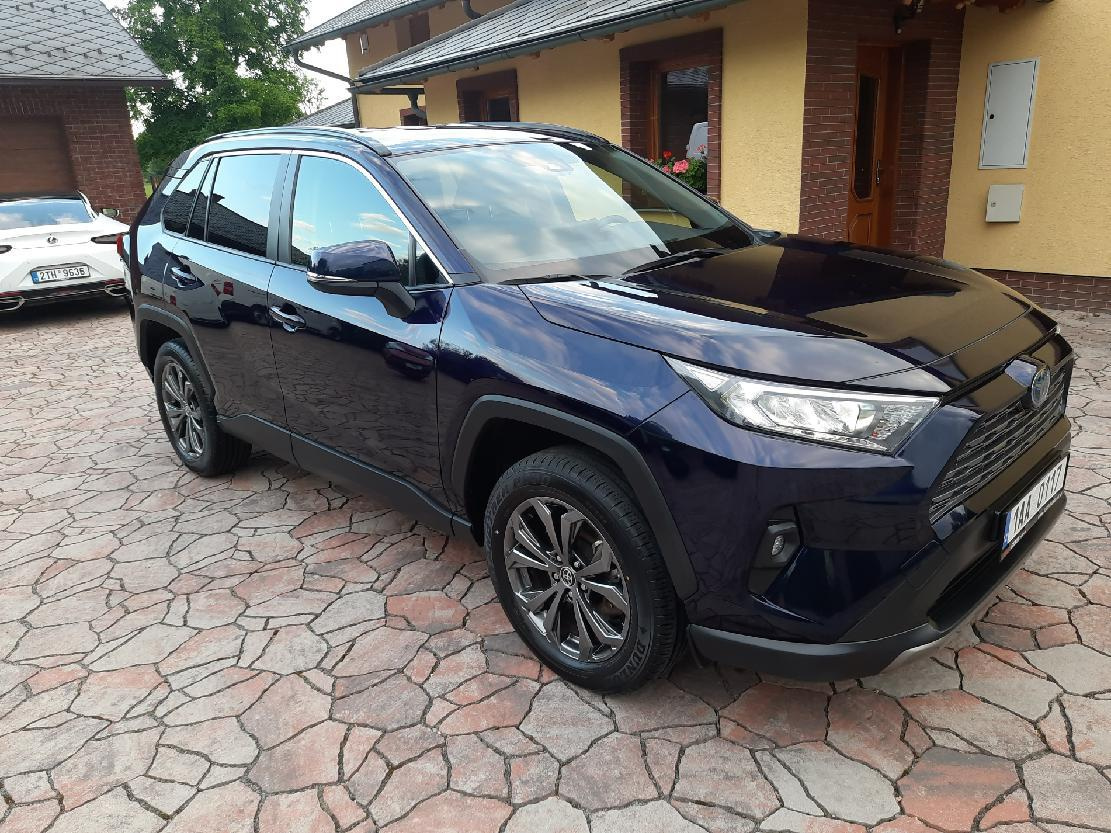 Toyota rav4 2,5 hybrid -lift naj 28 tis km 9/2023