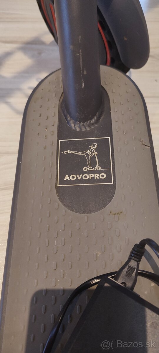 Elektrická kolobežka AOVOPRO