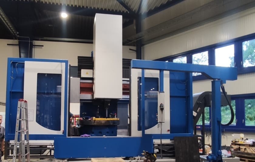 TOS SKIQ 16 CNC / karusel jednostojanový