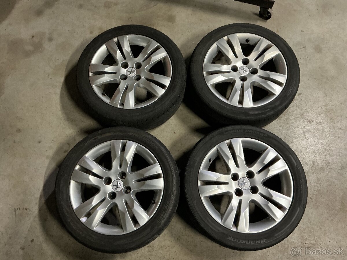 Peugeot 5008 - orig. alu kola.