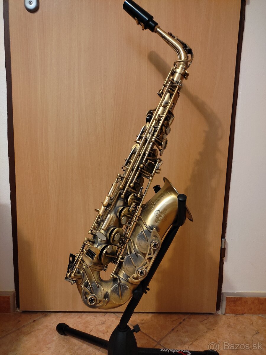 Saxofon Buffet Crampon 400 poloprofesianàlný (matný)