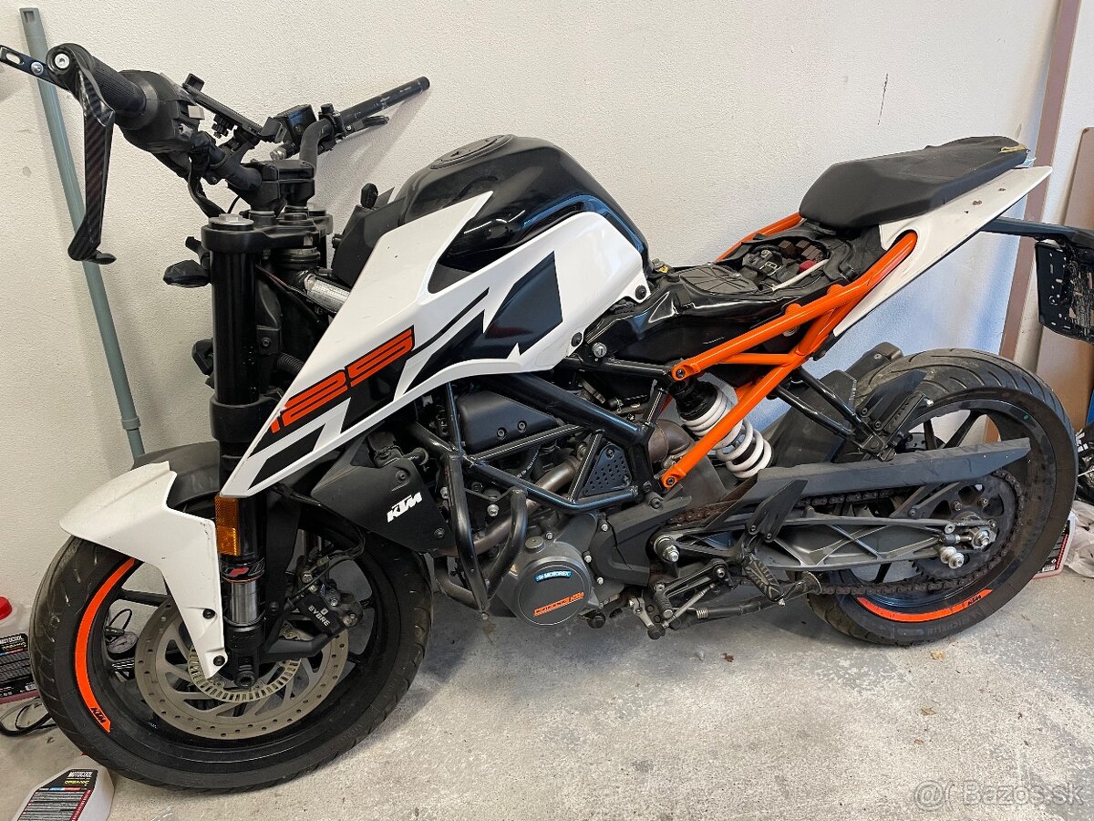 KTM DUKE 125 2019
