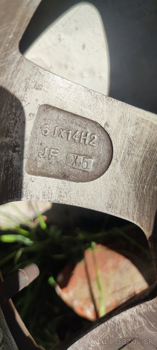 Predám elektróny s letnými pneumatikami Fabia