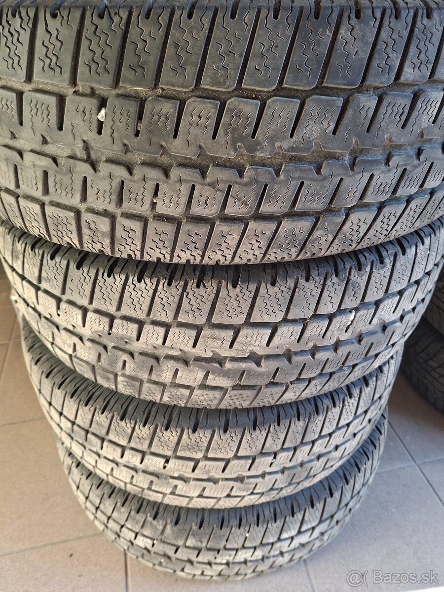 Zimne pneumatiky Matador 215/70 R15C