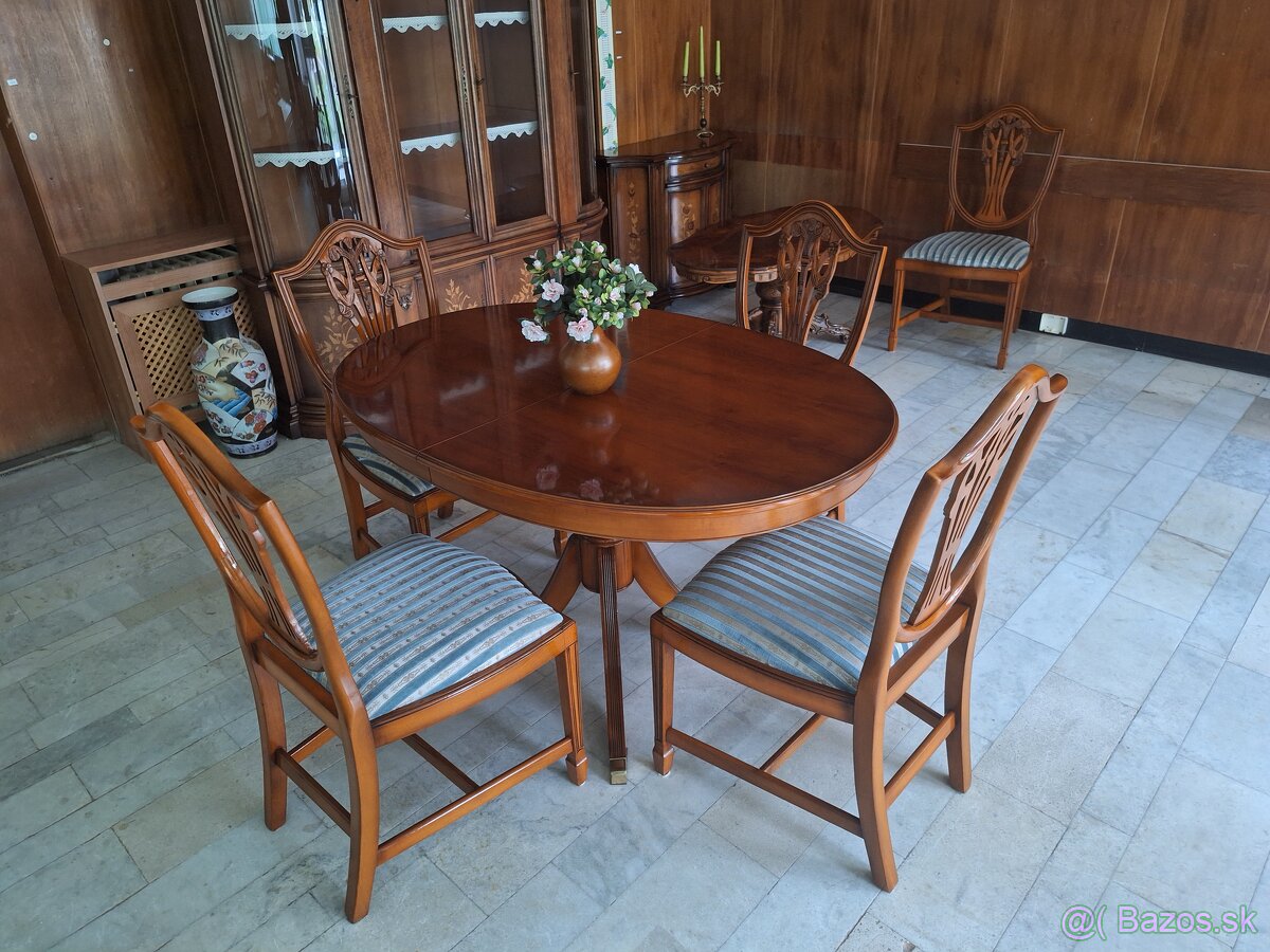 KVALITNÝ DREVENÝ ROZKLÁDACÍ STOL + 4 ŽIDLE VELMI DRAHÝ MODEL
