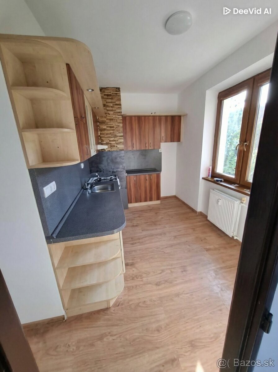 Dlhodoby prenájom 2 izboveho bytu