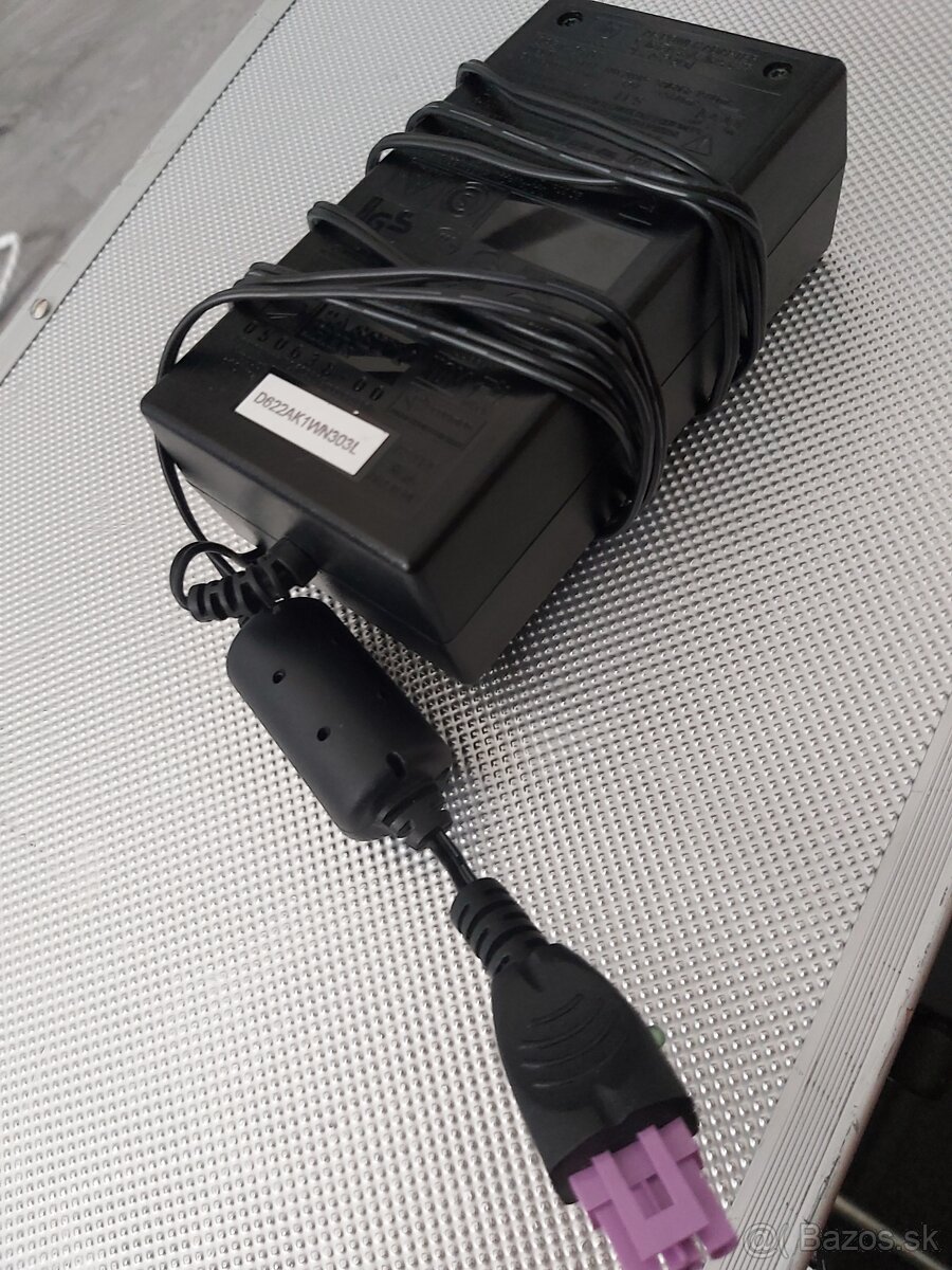 Zdroj HP0957-2105 darujem