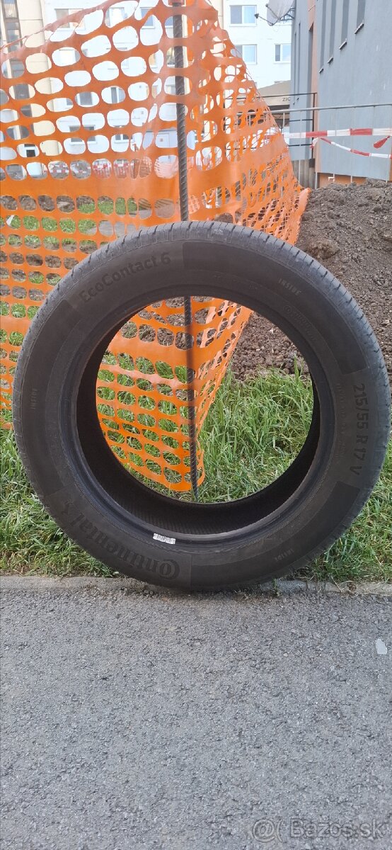 Continental 215/55 r17V