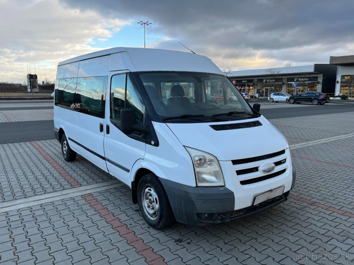 Ford Transit 2.2 TDCi 81kw 9 míst L2H2