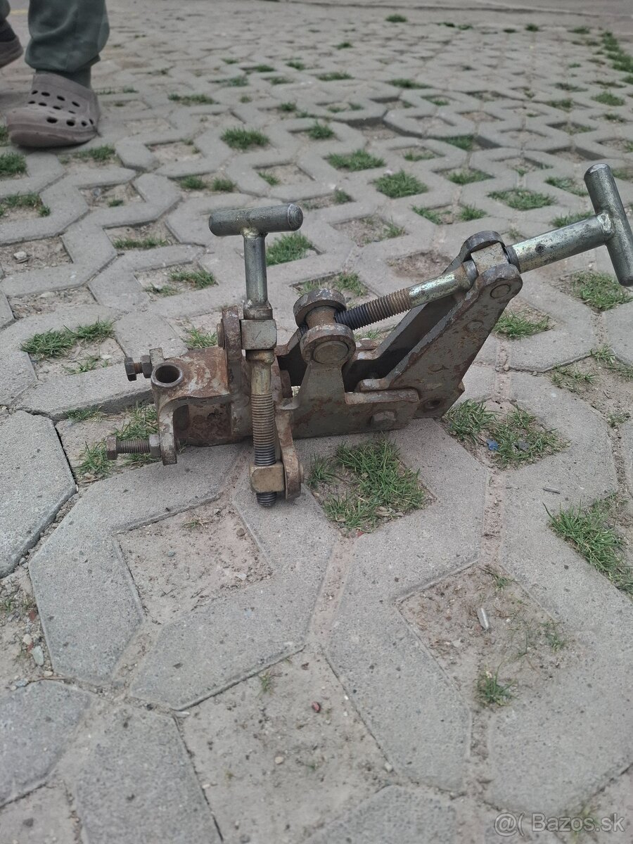 Nastavovacie teleso