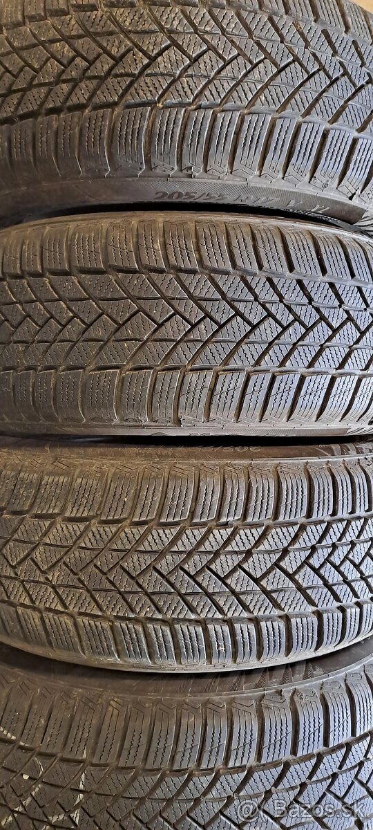 Predám 4ks jazdené zimné 205/55r17-95V Matador