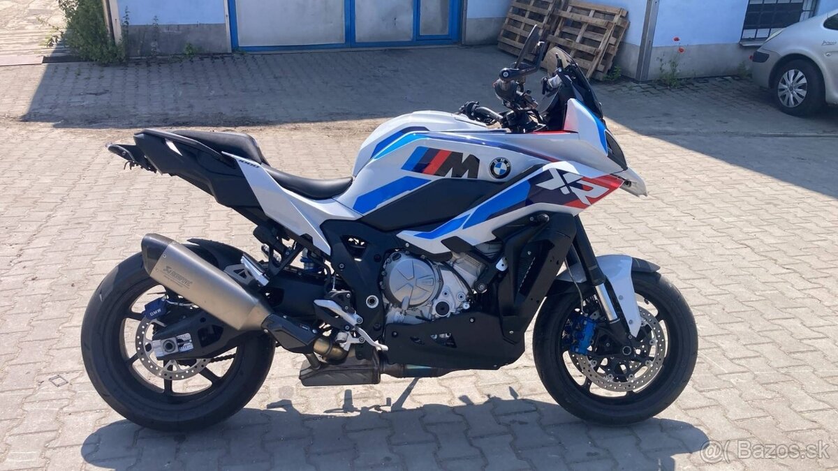 BMW M 1000 XR
