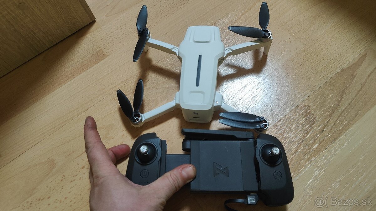 Fimi x8 mini v2 dolet 9km, doba letu 37min, 4k video