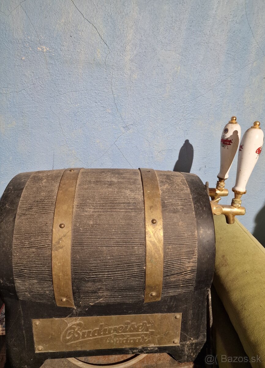 Predám elektrickú pípu na pivo Budweiser