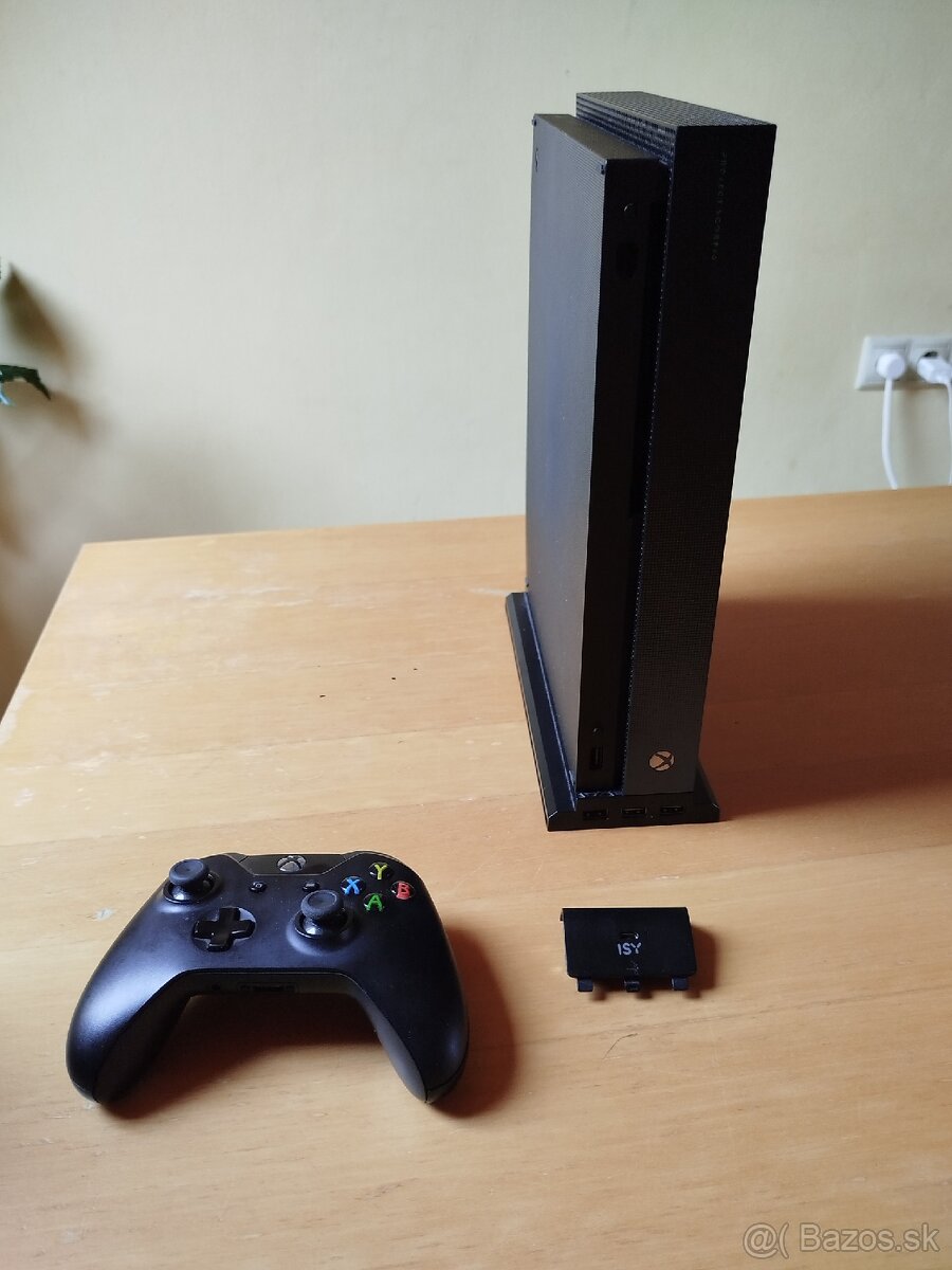 Xbox one x 1tb Project Scorpio Edition