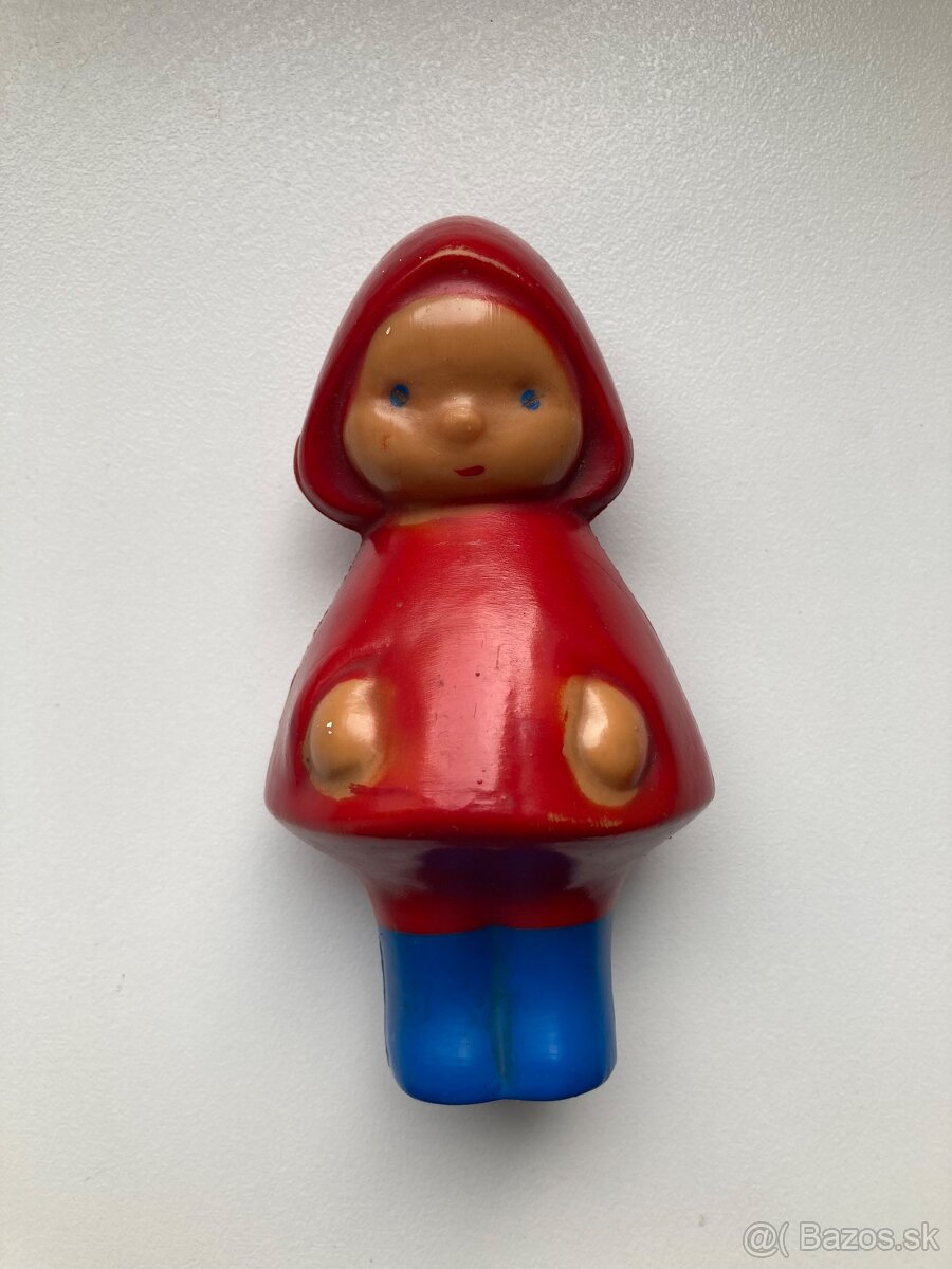 retro hracka babika Libuse Niklova