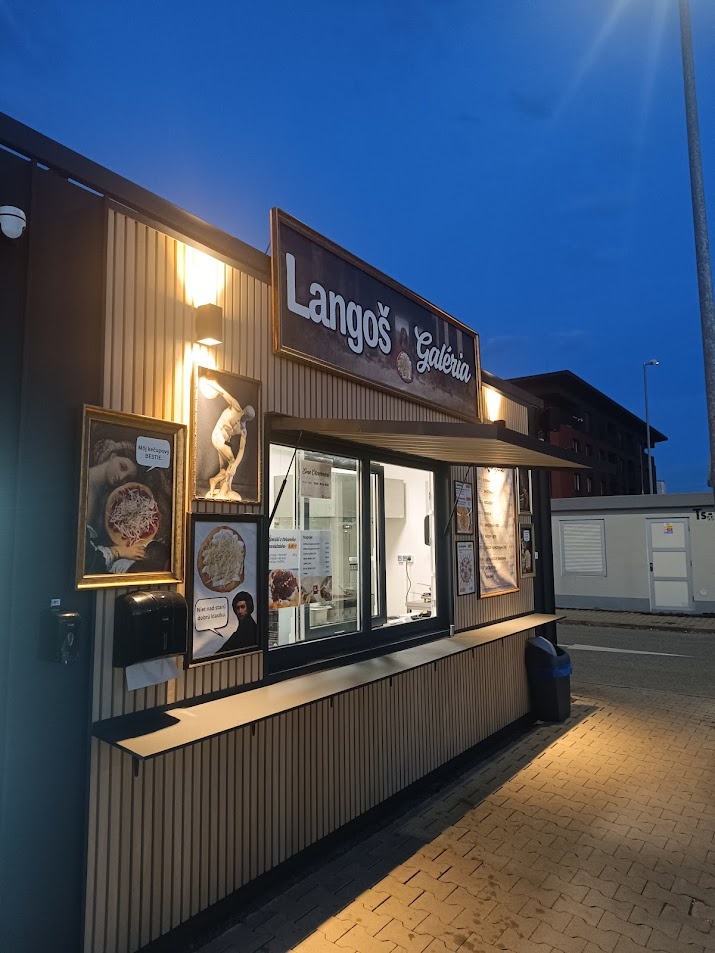 Na predaj: plne vybavený gastro stánok „Langoš Galéria”