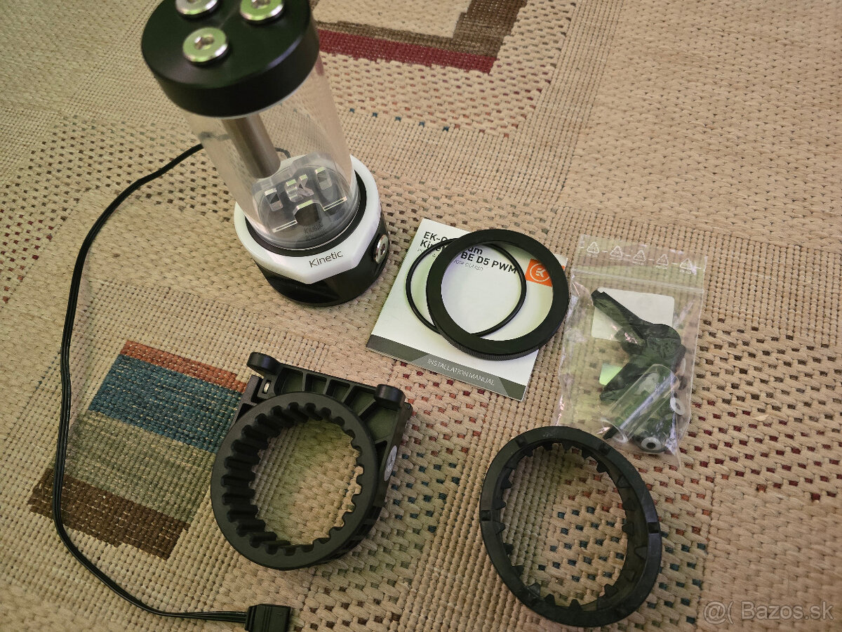 EK WB Quantum Kinetic TBE 200 D5 Body D-RGB - Acetal